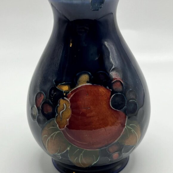 Early (1928-1949) Moorcroft Pomegranate Vase 4" Signed - Picture 5 of 7